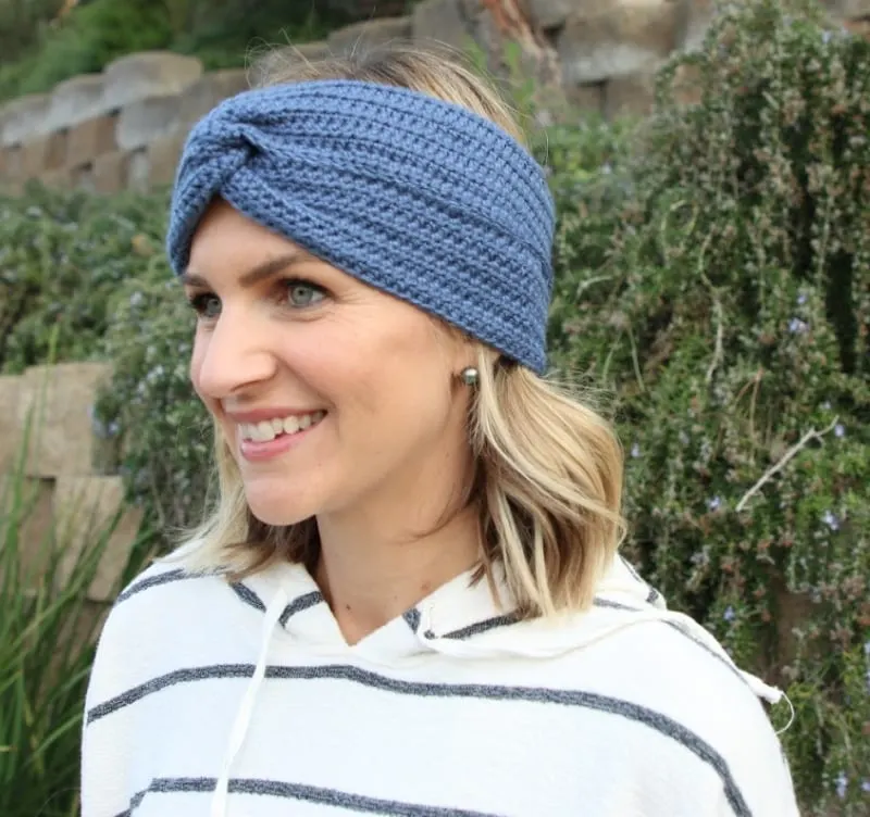 simple crochet headband side view