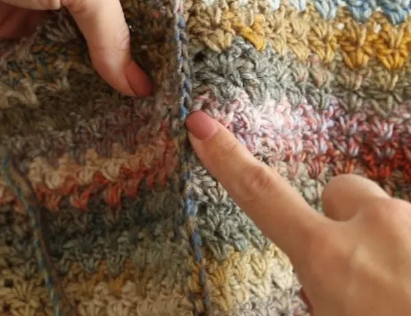 crochet scarf seam