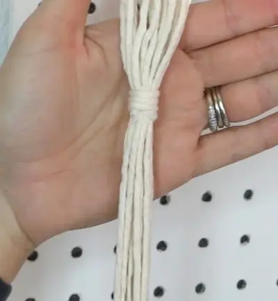 macrame gathering knot