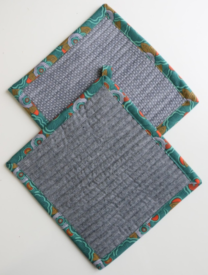 30 Ways to Weave a Potholder: Color Patterns in Plain Weave for