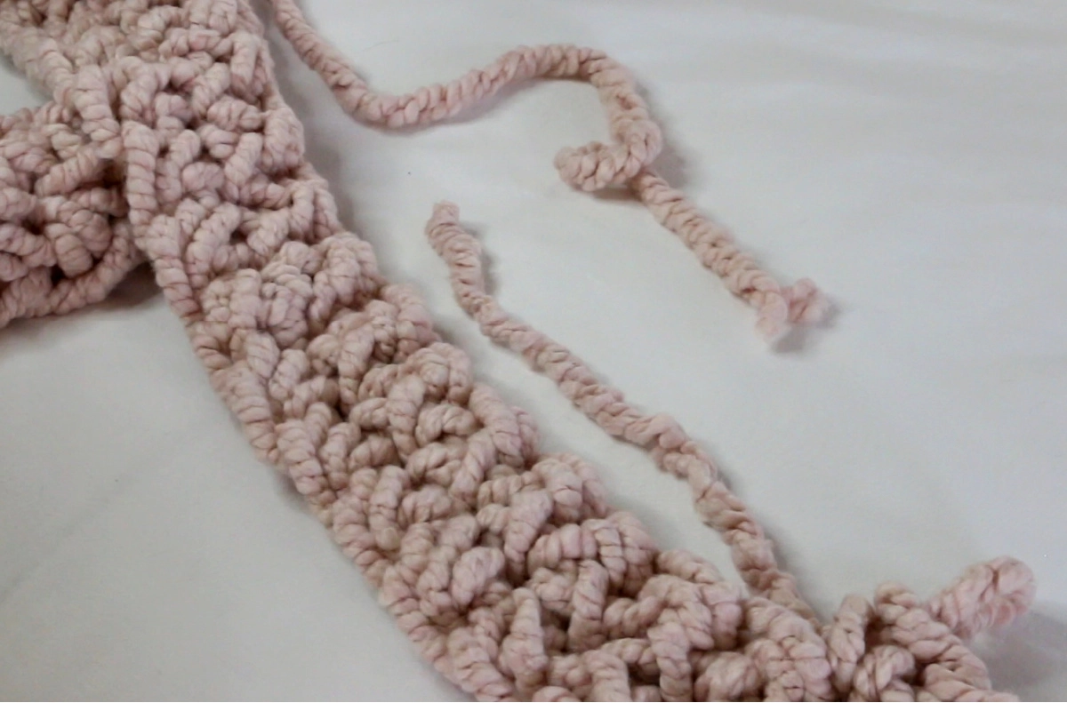 HAND/FINGER CROCHET BLANKET FOR ABSOLUTE BEGINNERS  Easy Hand Crochet  Blanket Under 2 Hours 