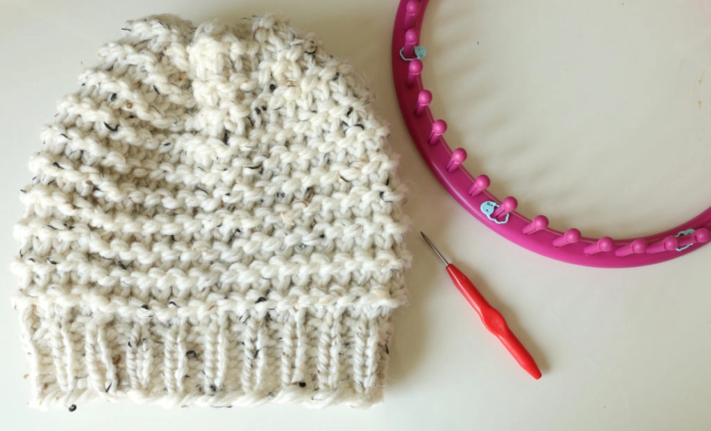 Loom Knitting by This Moment is Good!: Free Loom Knit Hat Pattern